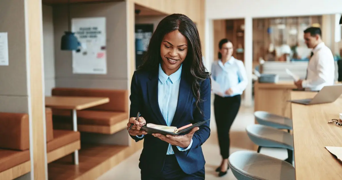 Mercado para Técnicos em Finanças: locais de trabalho e remuneração média