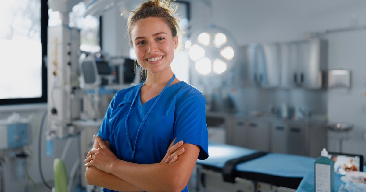 Retrato de jovem enfermeira no departamento cirúrgico - 7 Dicas para Planejar uma Mudança de Carreira
