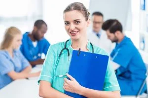 Currículo de Enfermagem: recomendações, o que não pode faltar e modelos prontos