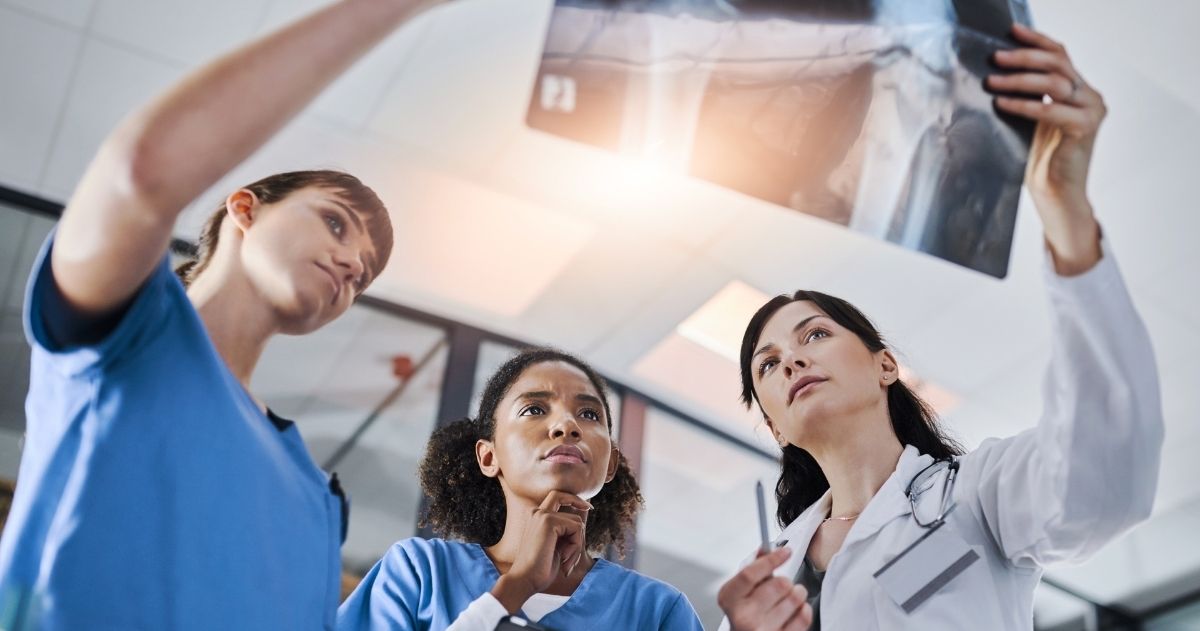 Como escolher a melhor escola para fazer o Curso Técnico em Radiologia?