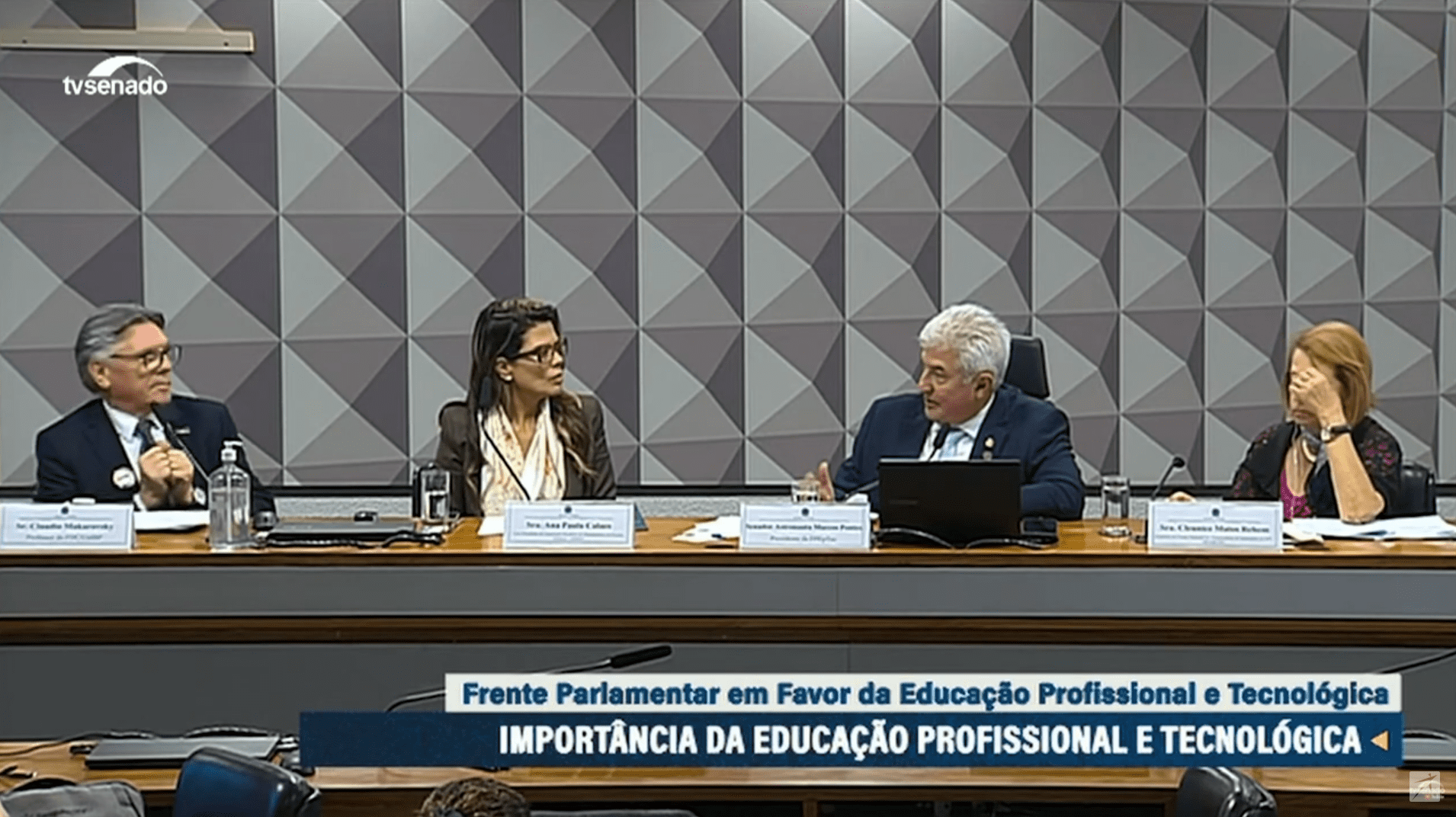 Ana Paula Calaes participa da Frente Parlamentar da Educação Profissional e Tecnológica no Brasil