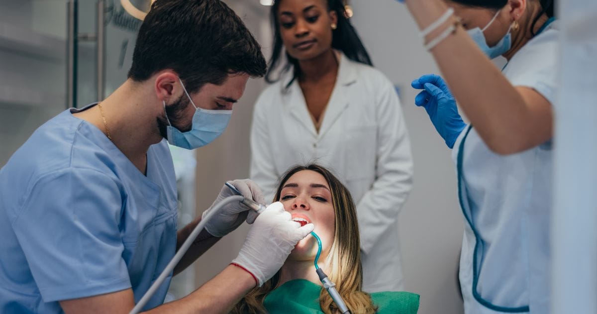 Curso Técnico em Saúde Bucal | Presencial em Florianópolis